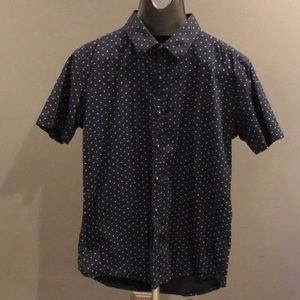 Men’s navy blue short sleeve button up shirt